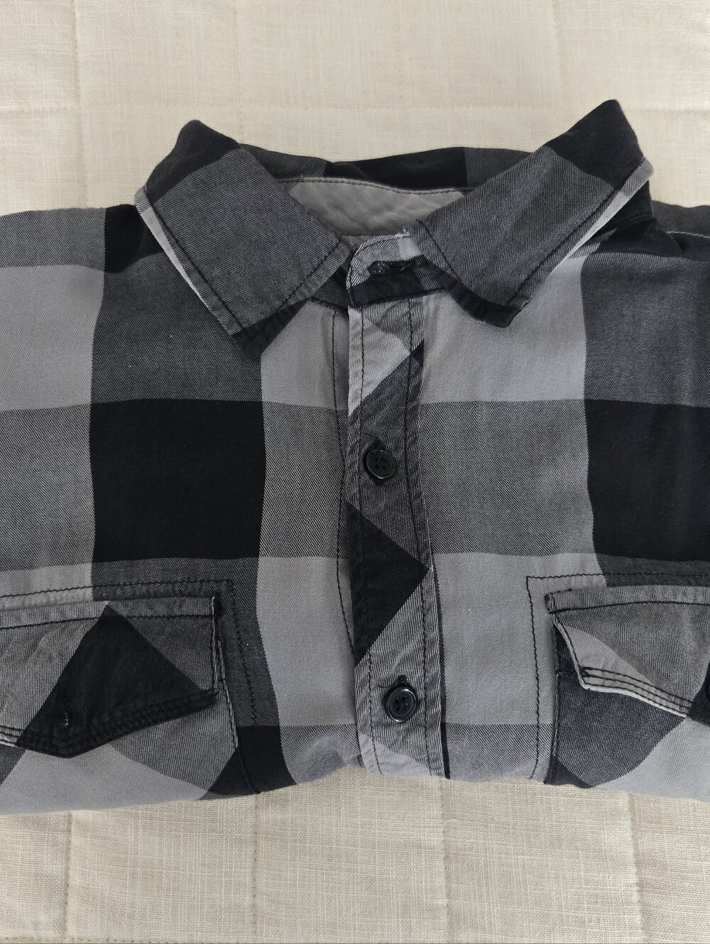 Men's Black & Gray Button Down Shirt